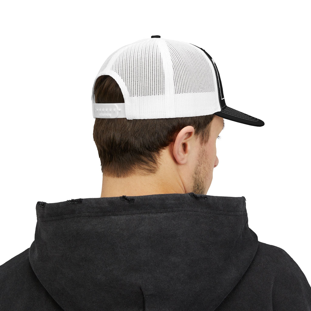 Embroidered Vintage Off-Road Trucker Hat – Adventure Snapback for 4x4 Enthusiasts & Outdoor Lovers