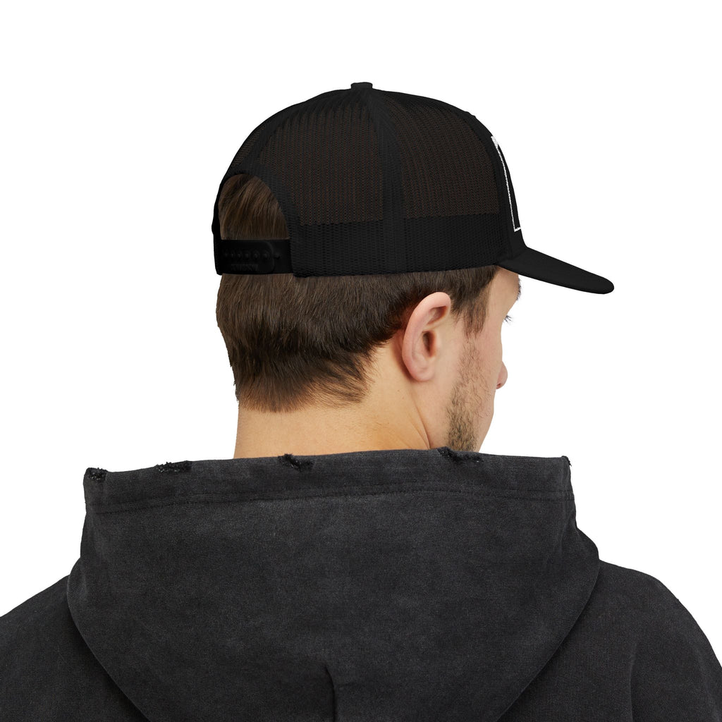 Embroidered Vintage Off-Road Trucker Hat – Adventure Snapback for 4x4 Enthusiasts & Outdoor Lovers